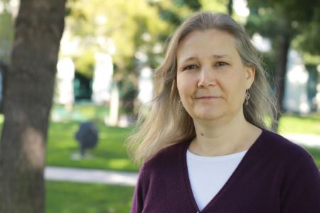 Amy Hennig headshot